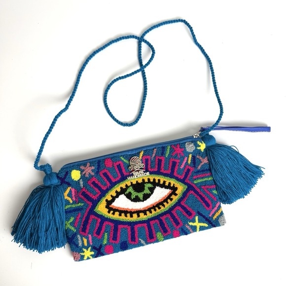 Wapa Handmade Ojito Azul Clutch Handmade Artisan Colorful Woven Artsy Bohemian - Picture 1 of 8